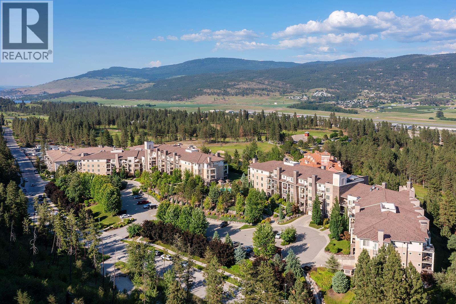 1617 1875 Country Club Drive, Kelowna