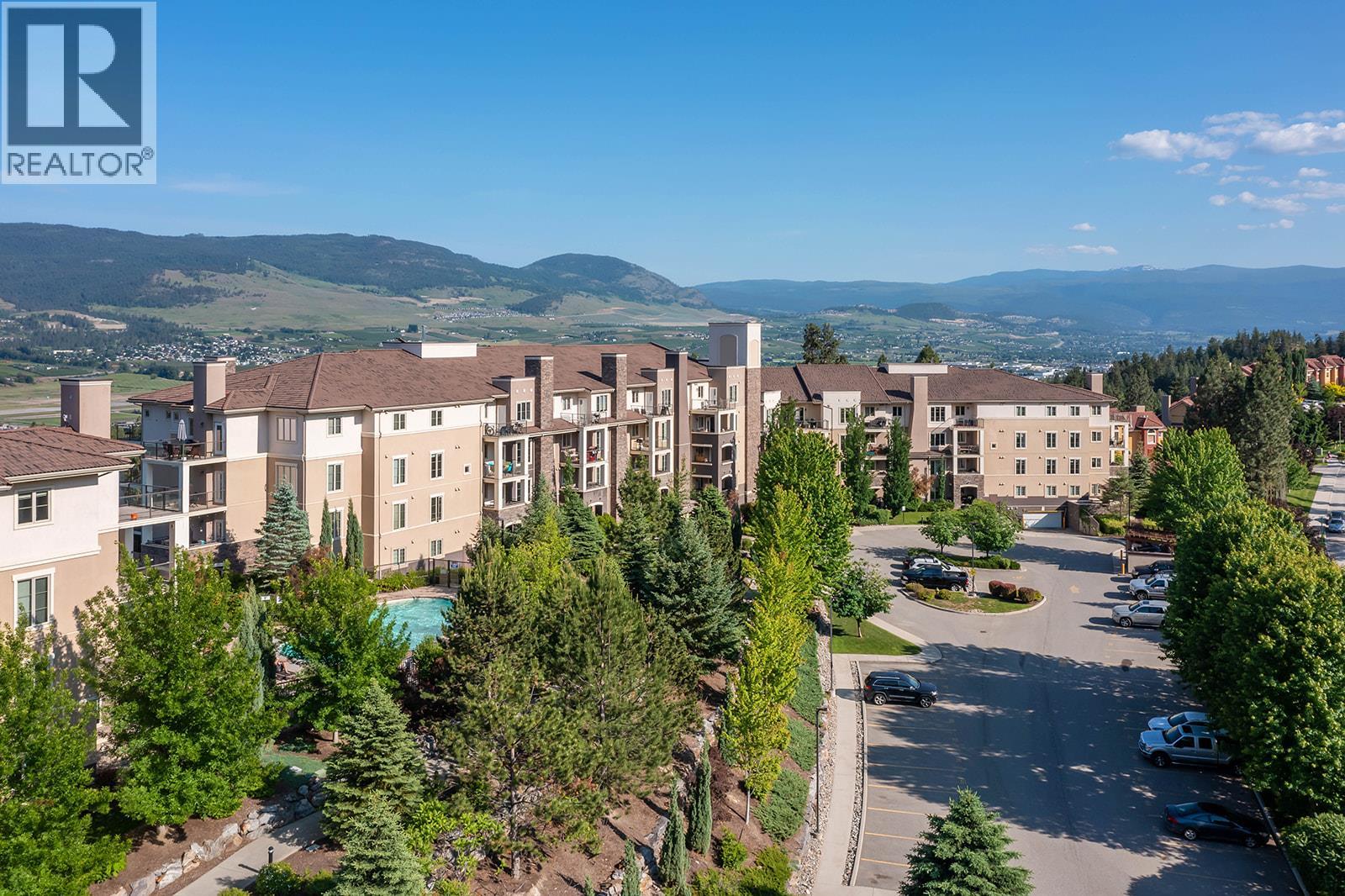 1617 1875 Country Club Drive, Kelowna