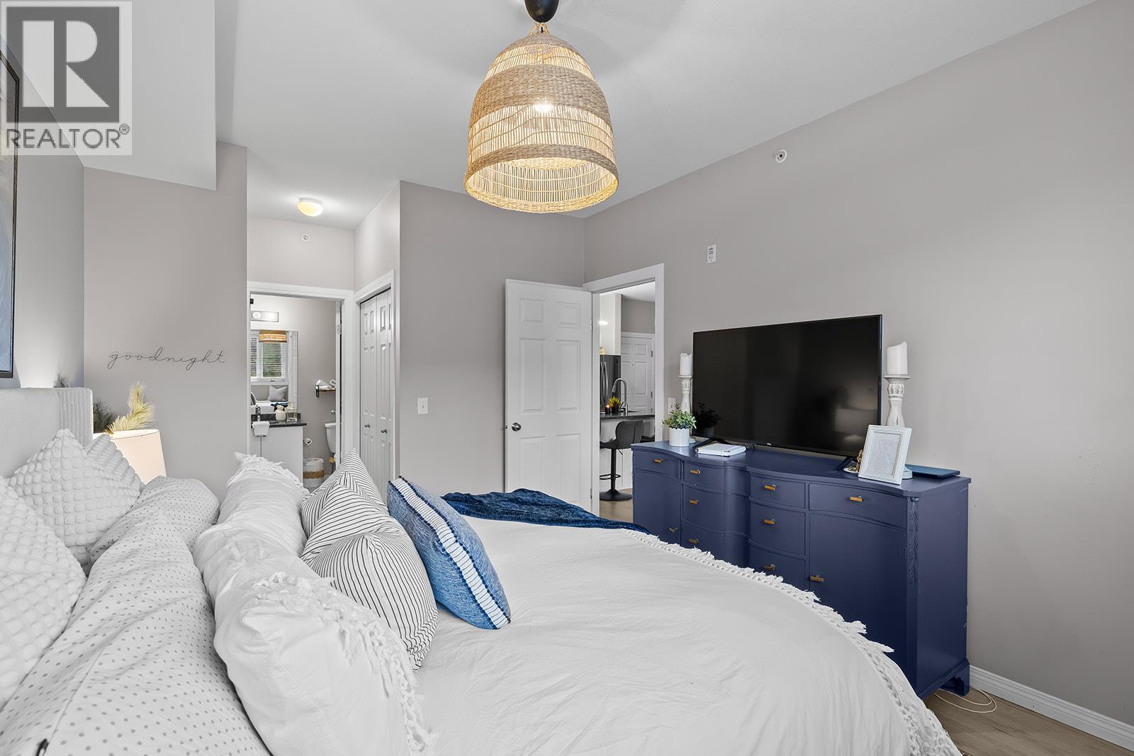 1617 1875 Country Club Drive, Kelowna