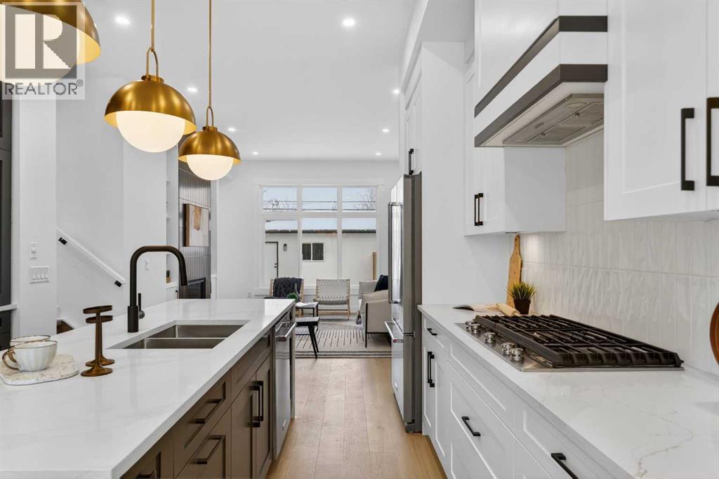 Single Family House for Sale in   Avenue NE Winston Heights/Mountview Calgary 