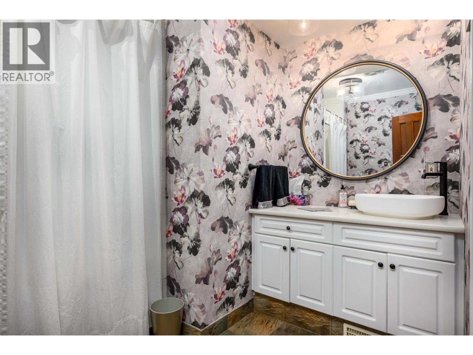 9310 Kalamalka Road, Coldstream