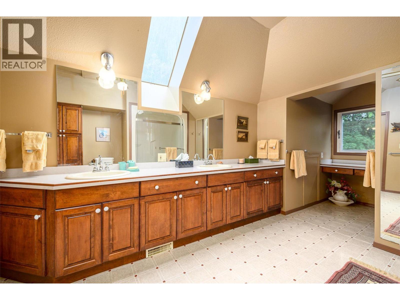 9310 Kalamalka Road, Coldstream