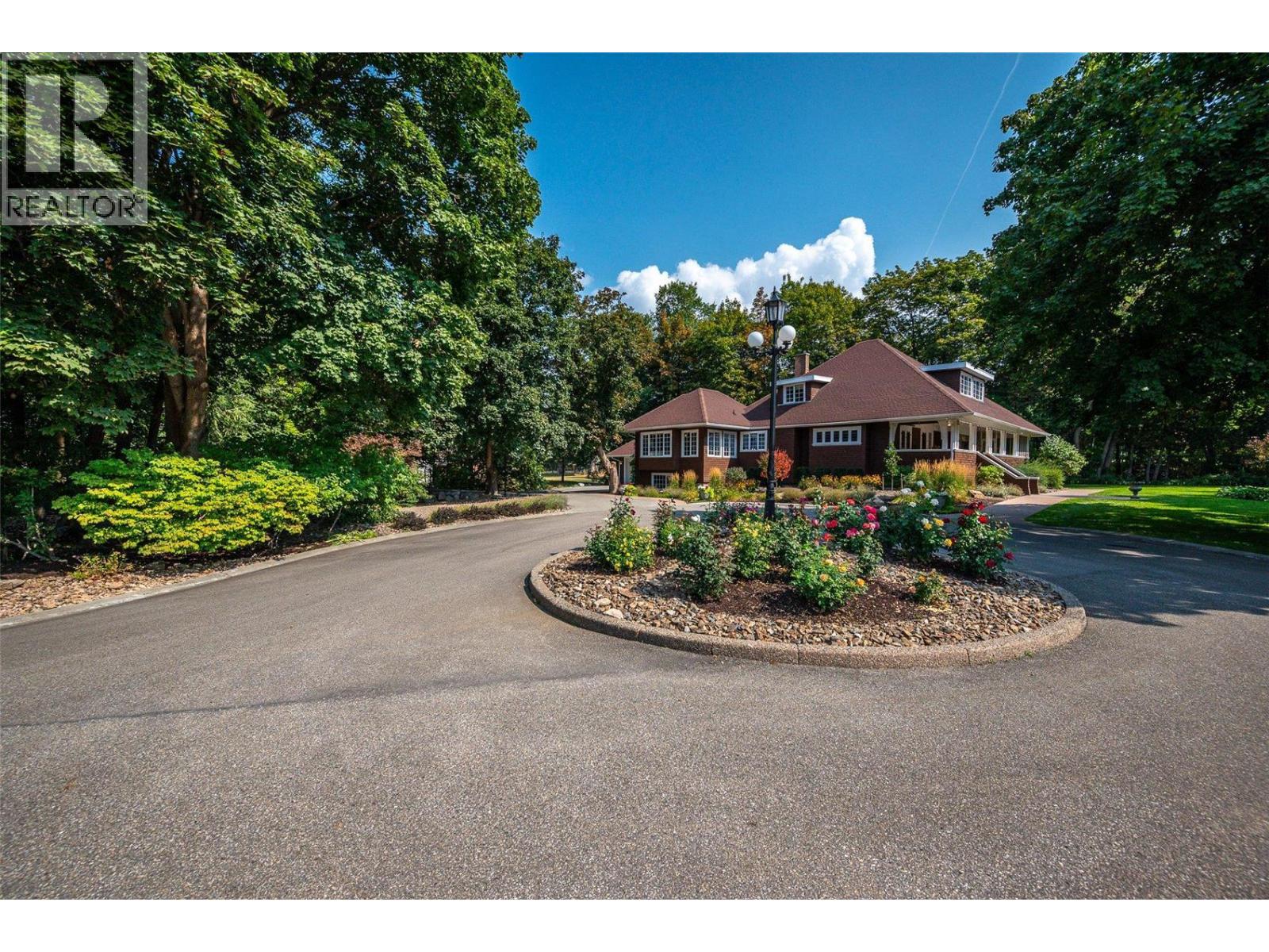 9310 Kalamalka Road, Coldstream