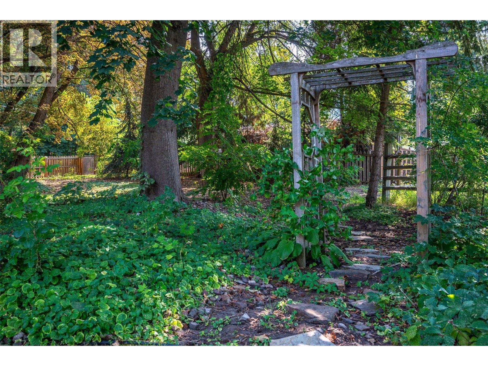 9310 Kalamalka Road, Coldstream