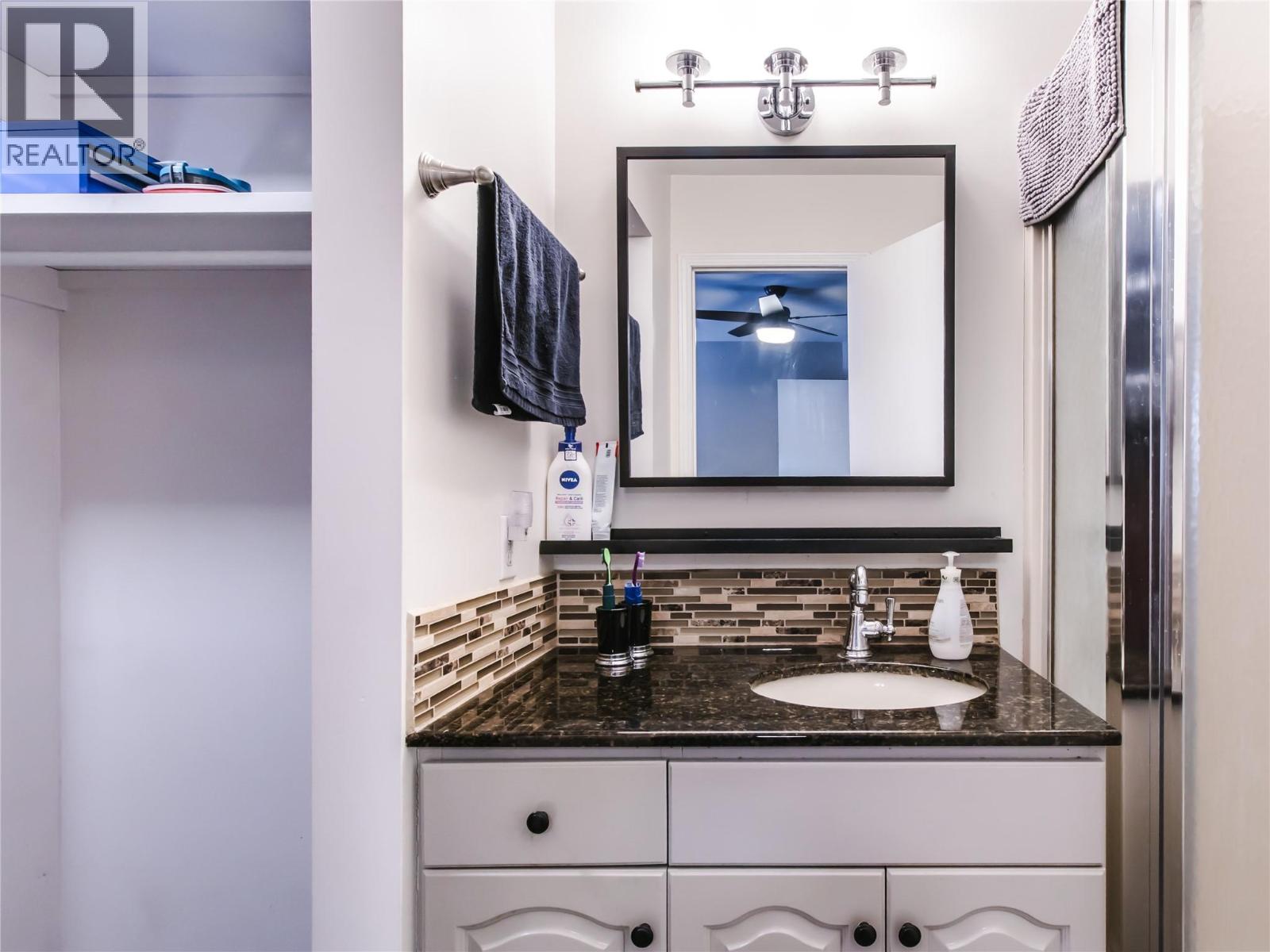 2876 JUNIPER CRESCENT - 17