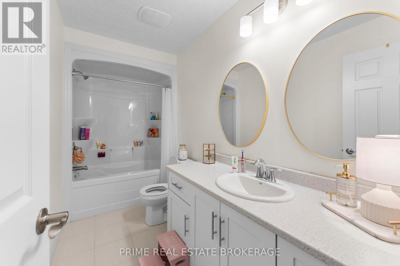 111 LOSSING DRIVE Property Photo