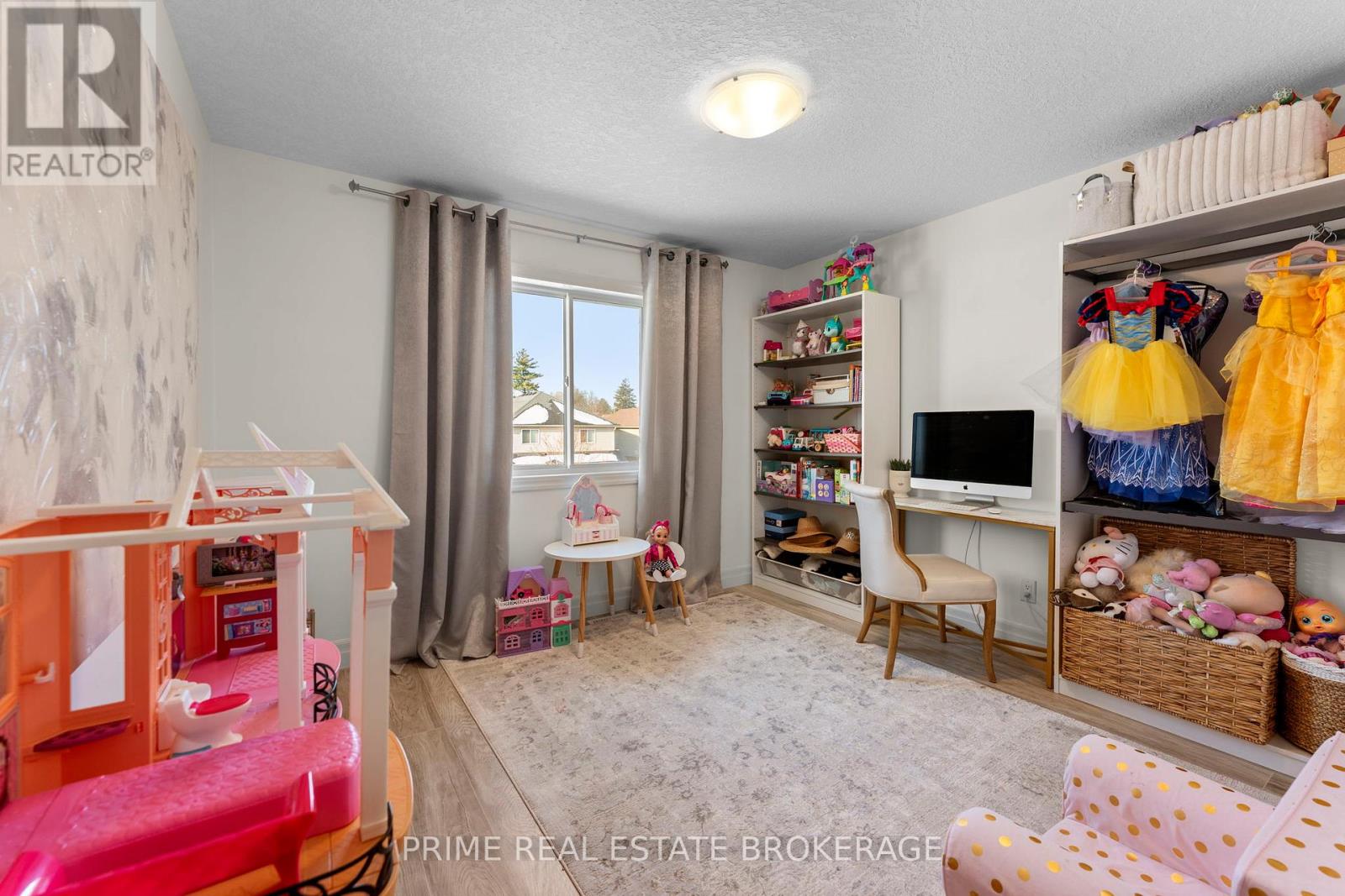 111 LOSSING DRIVE Property Photo