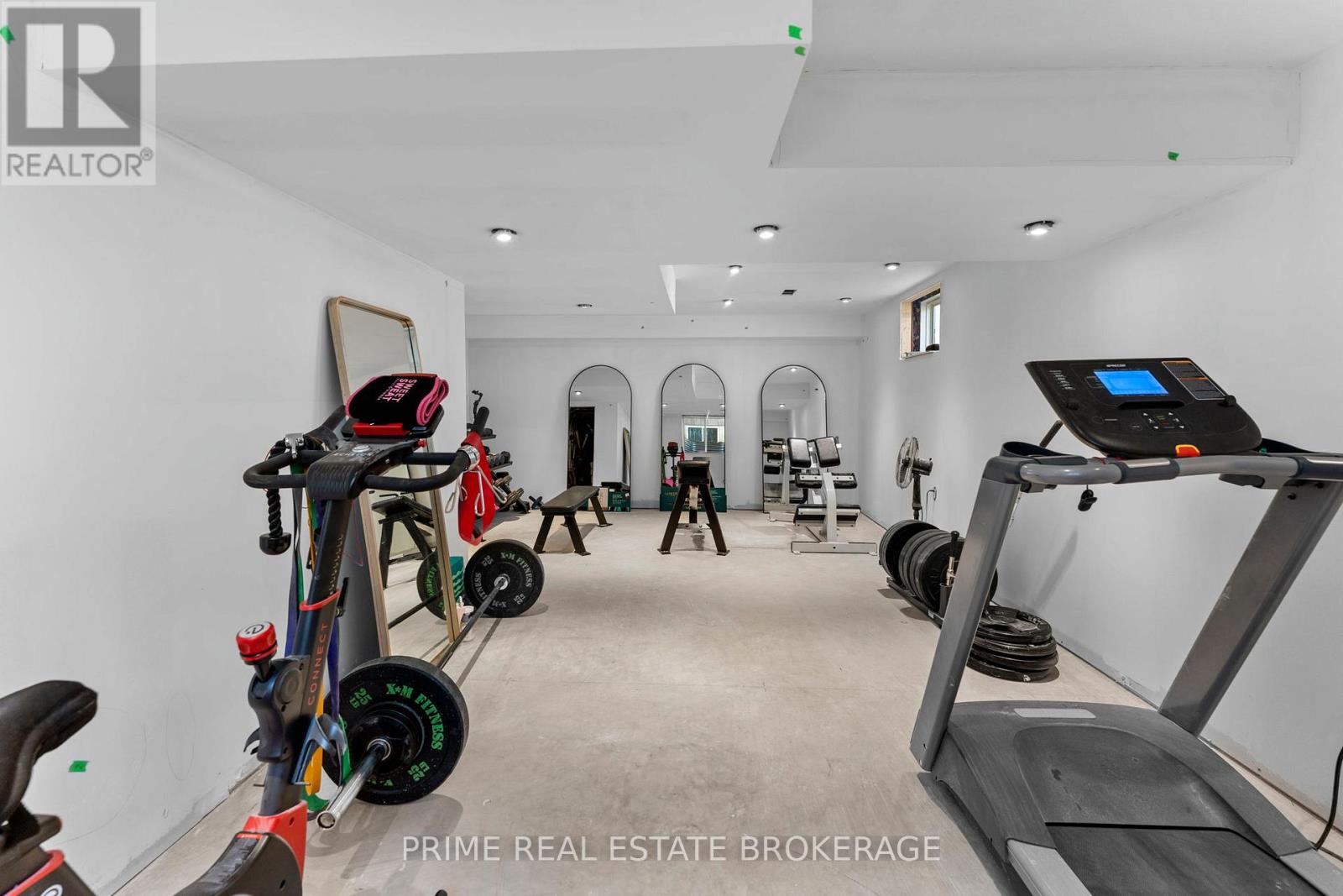 111 LOSSING DRIVE Property Photo