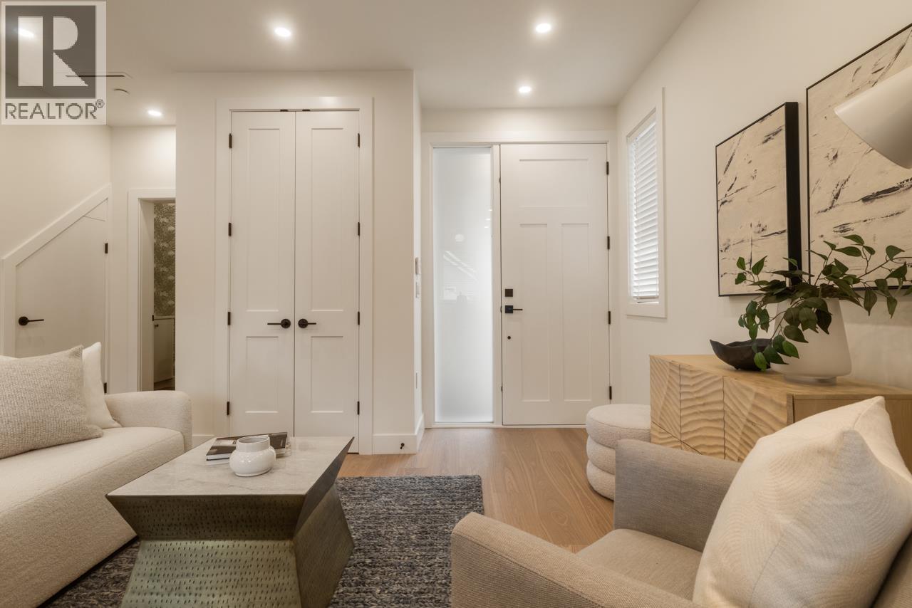 2049 E 4TH AVENUE - Photo 3 of 36, Vancouver, British Columbia