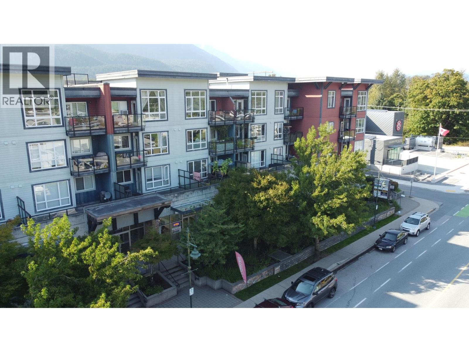 215 40437 TANTALUS ROAD, Squamish