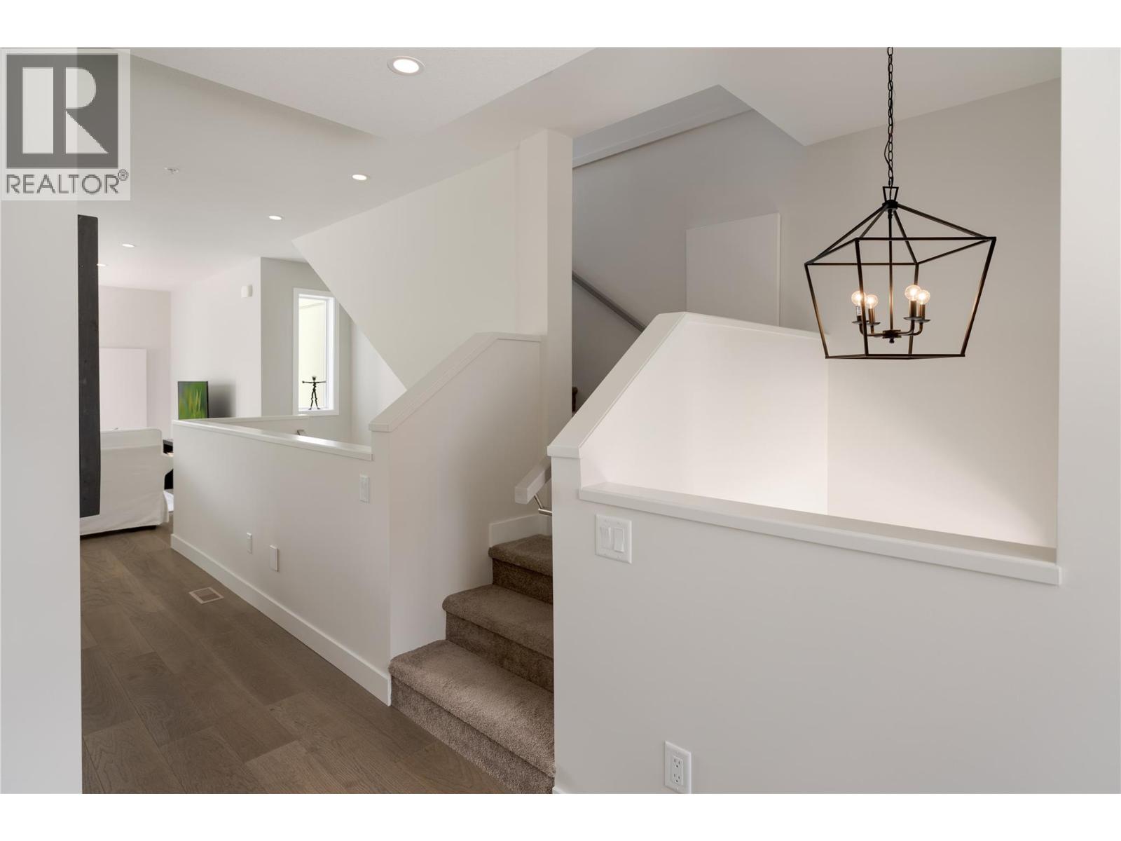 17 3719 WOODSDALE Road, Lake Country