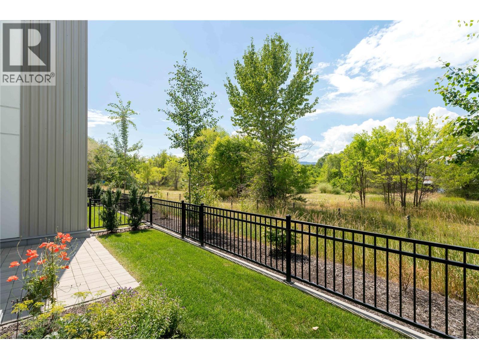 17 3719 WOODSDALE Road, Lake Country