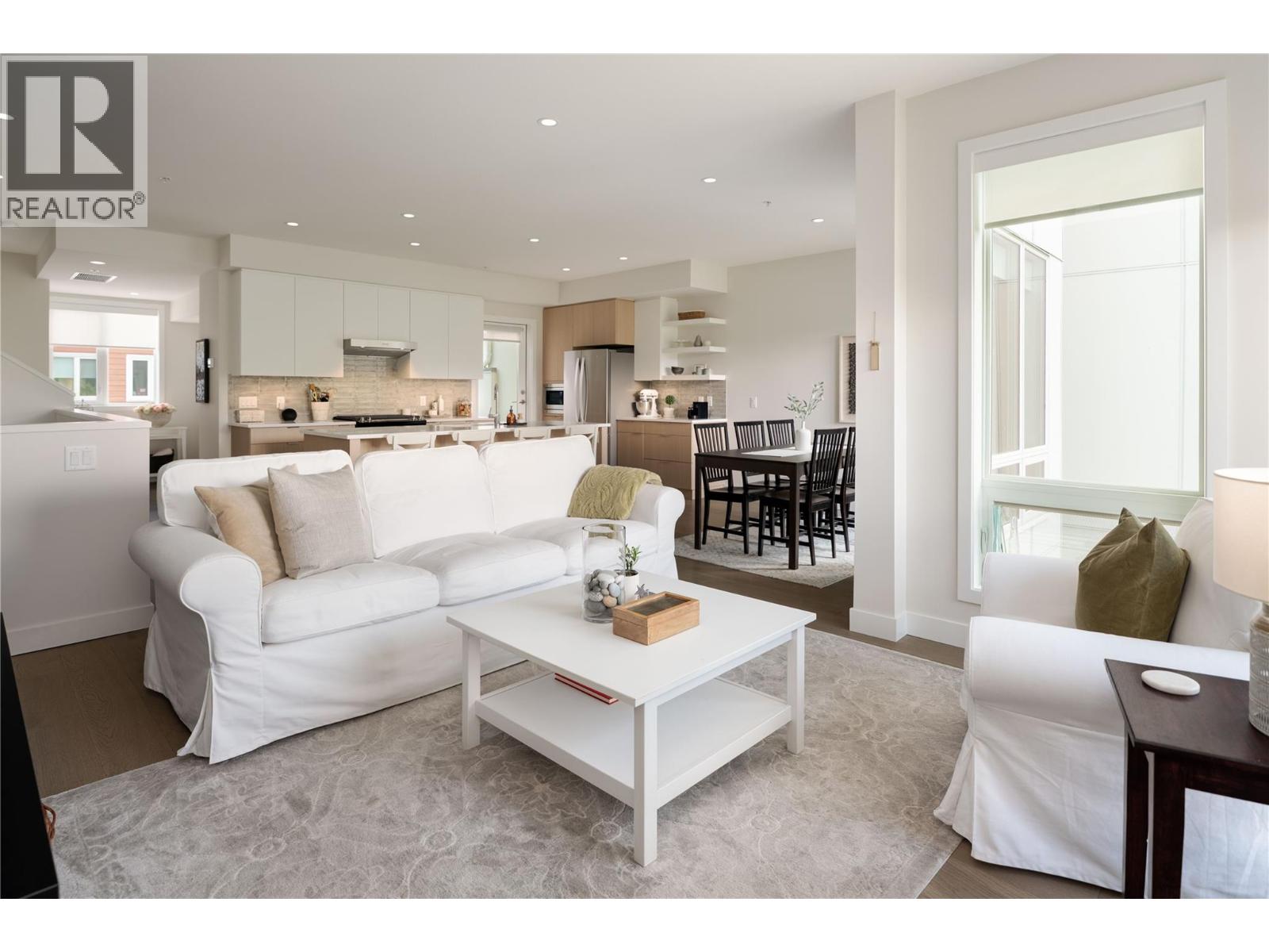 17 3719 WOODSDALE Road, Lake Country