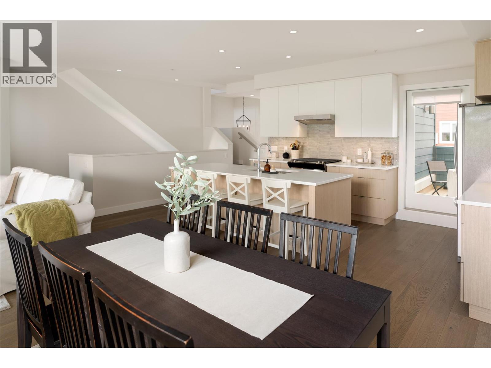 17 3719 WOODSDALE Road, Lake Country