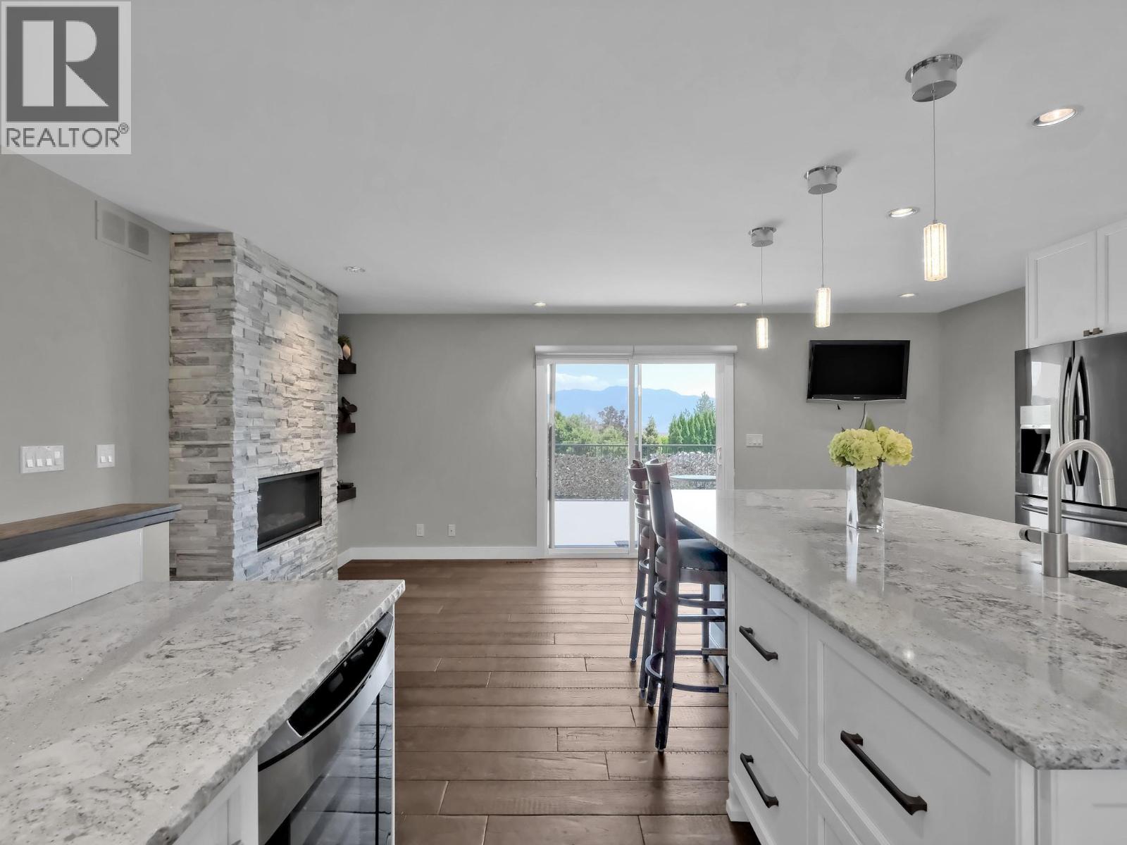  2284 Westville Place, West Kelowna