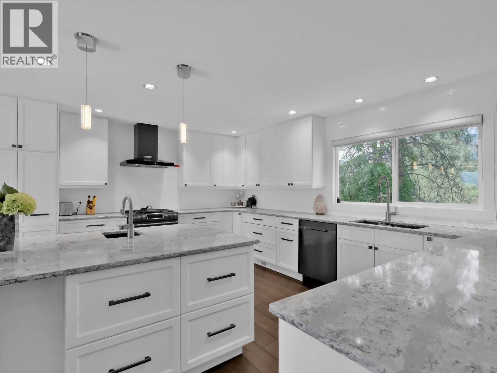  2284 Westville Place, West Kelowna