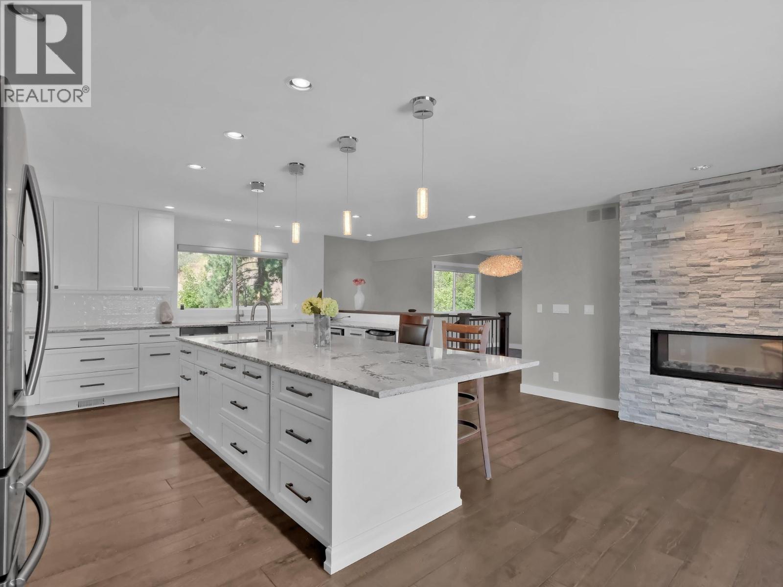  2284 Westville Place, West Kelowna