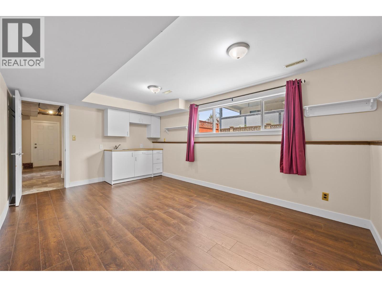  645 Mark Road, Kelowna