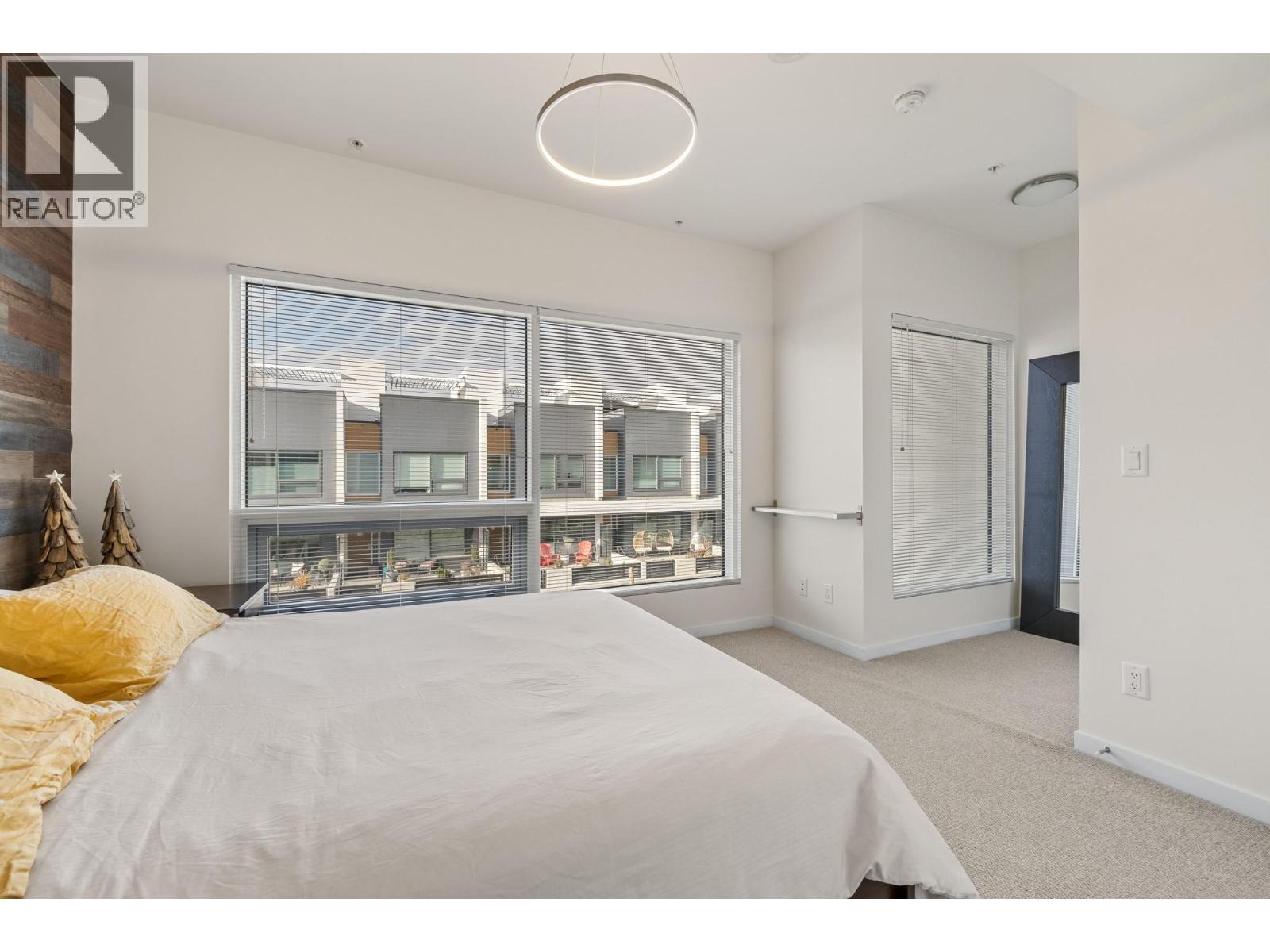 316 3030 Pandosy Street, Kelowna