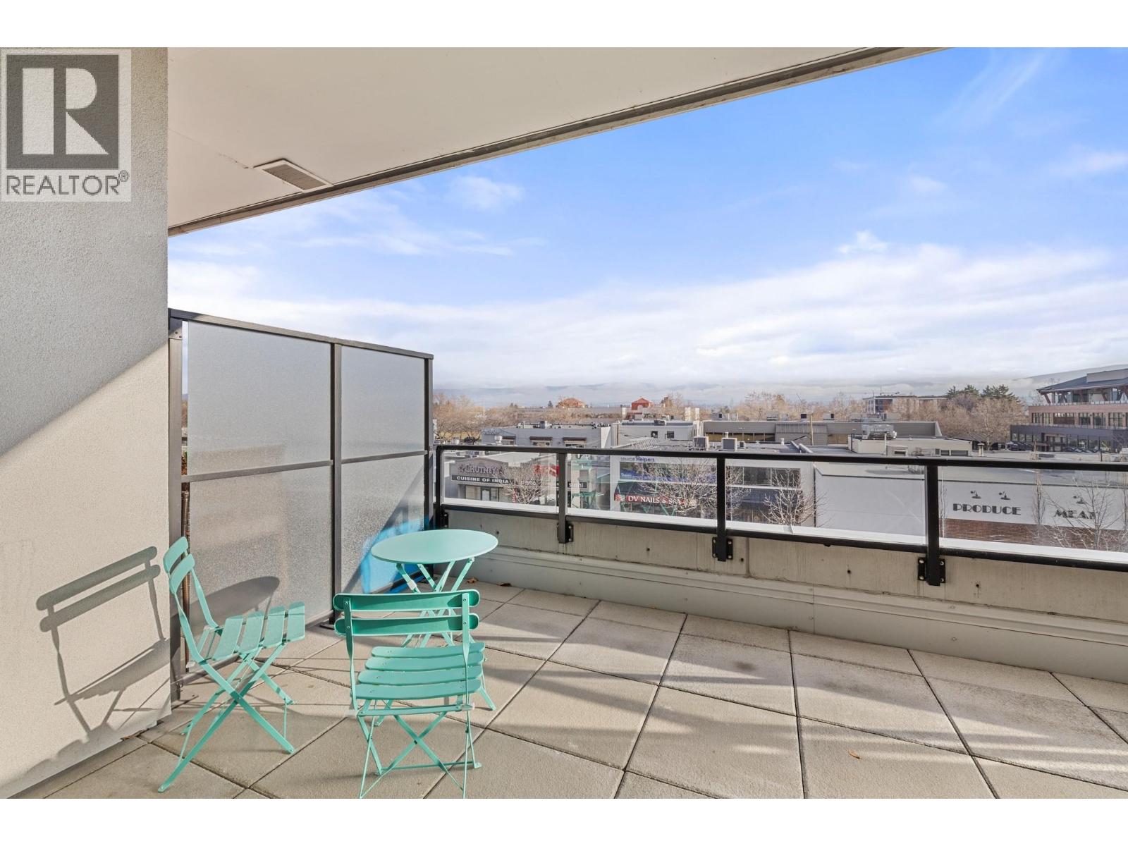 316 3030 Pandosy Street, Kelowna