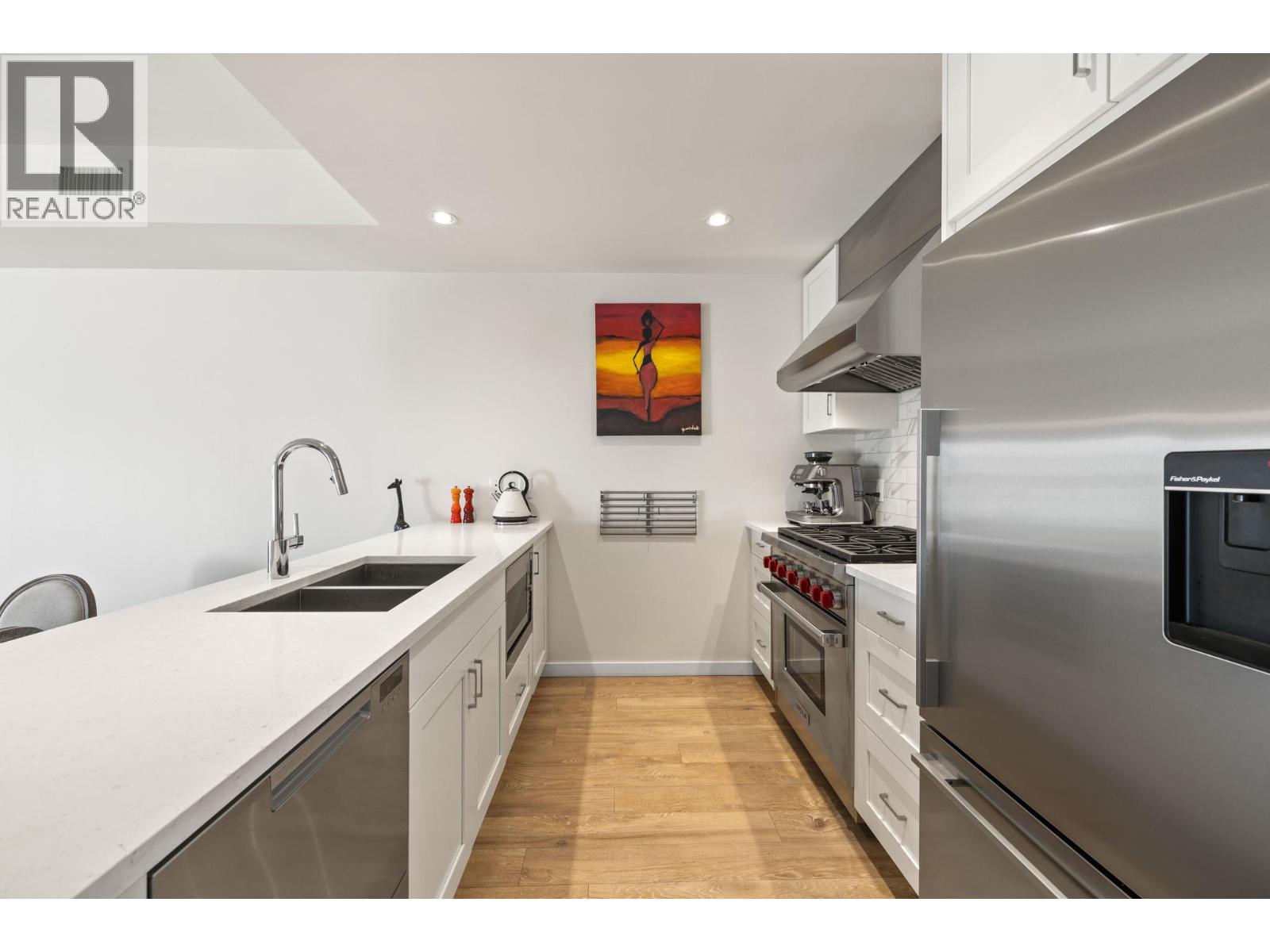 316 3030 Pandosy Street, Kelowna