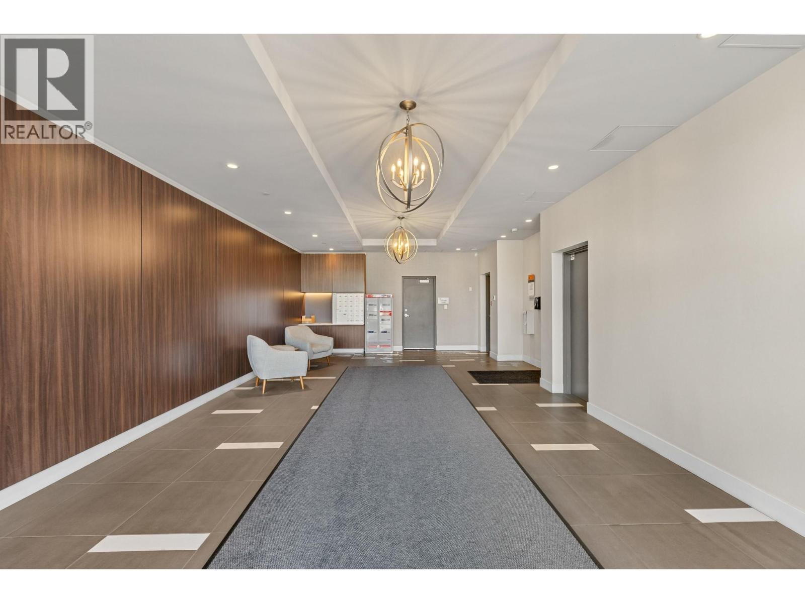 316 3030 Pandosy Street, Kelowna