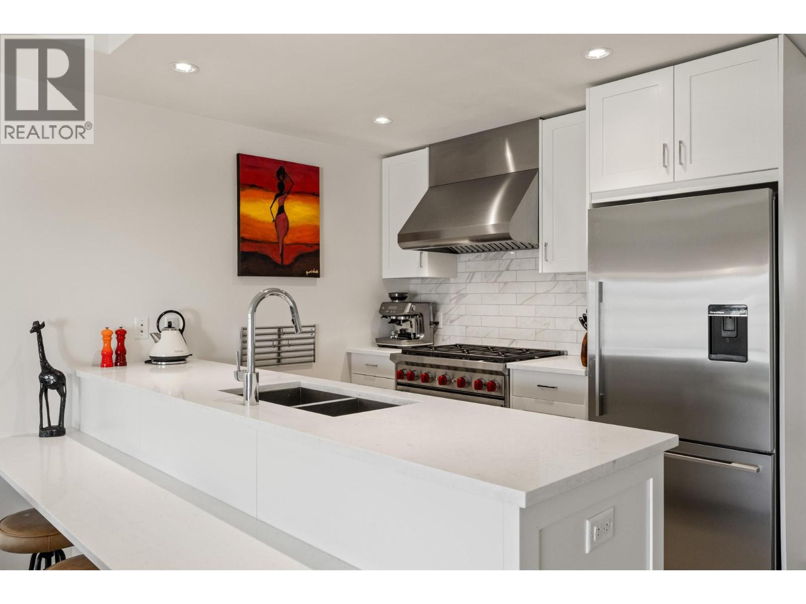 316 3030 Pandosy Street, Kelowna