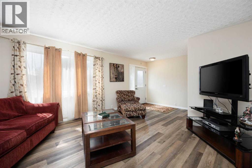 313 Hillcrest Drive, Fort McMurray