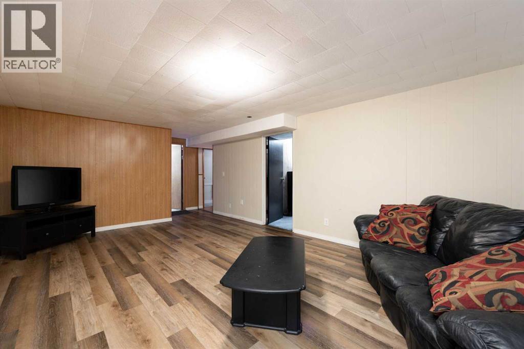 313 Hillcrest Drive, Fort McMurray