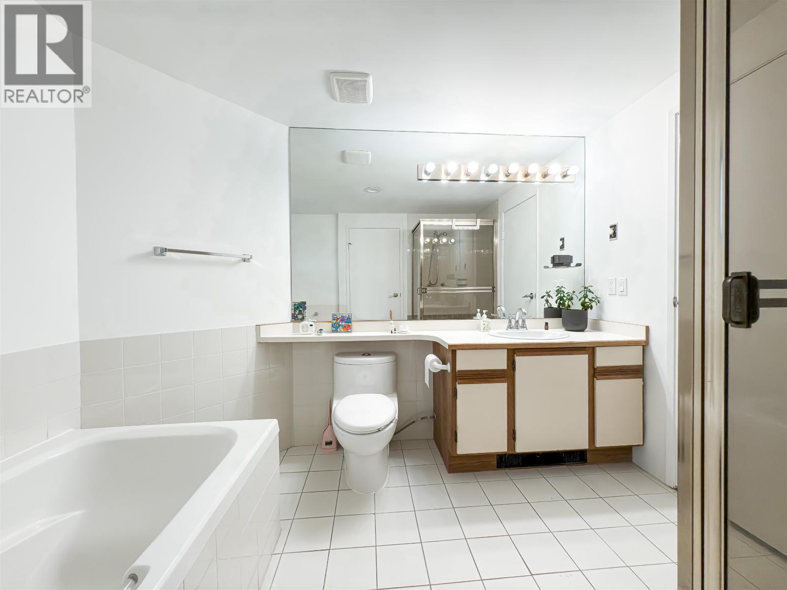 #14-3459 RIVER Road West, Delta