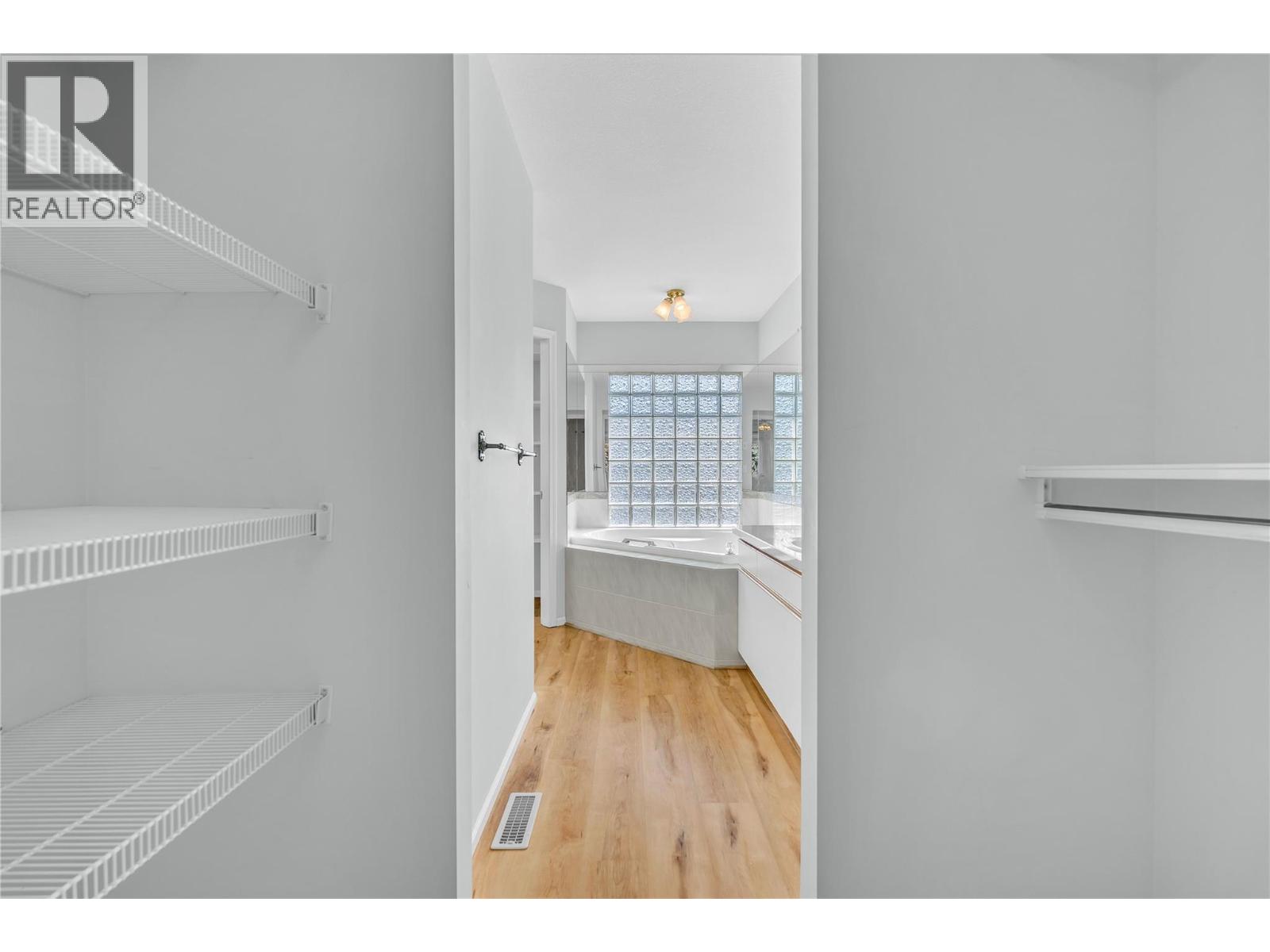 207 102 Forestbrook Place, Penticton