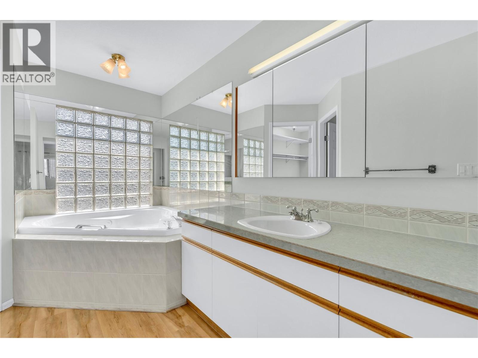 207 102 Forestbrook Place, Penticton