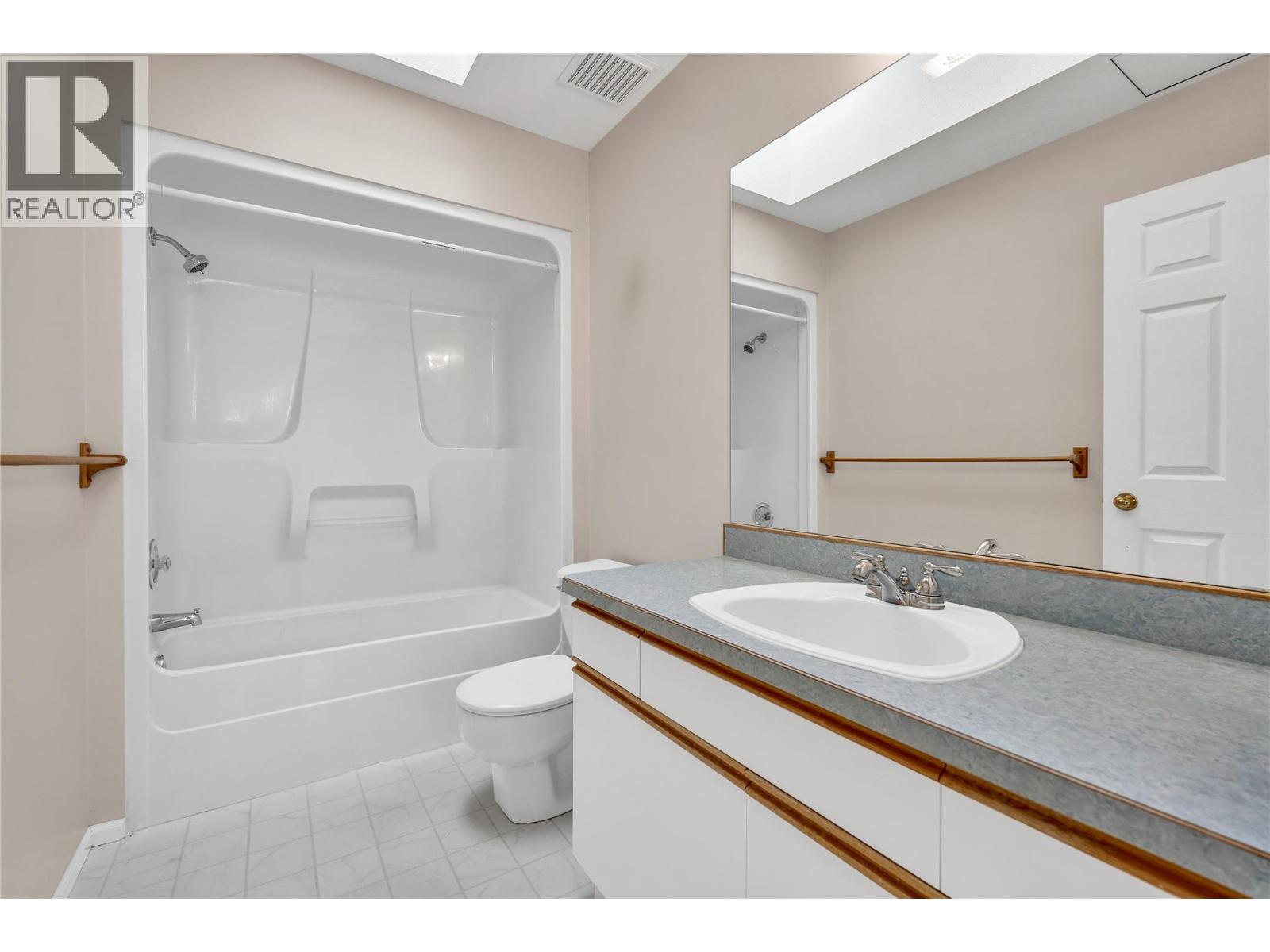 207 102 Forestbrook Place, Penticton