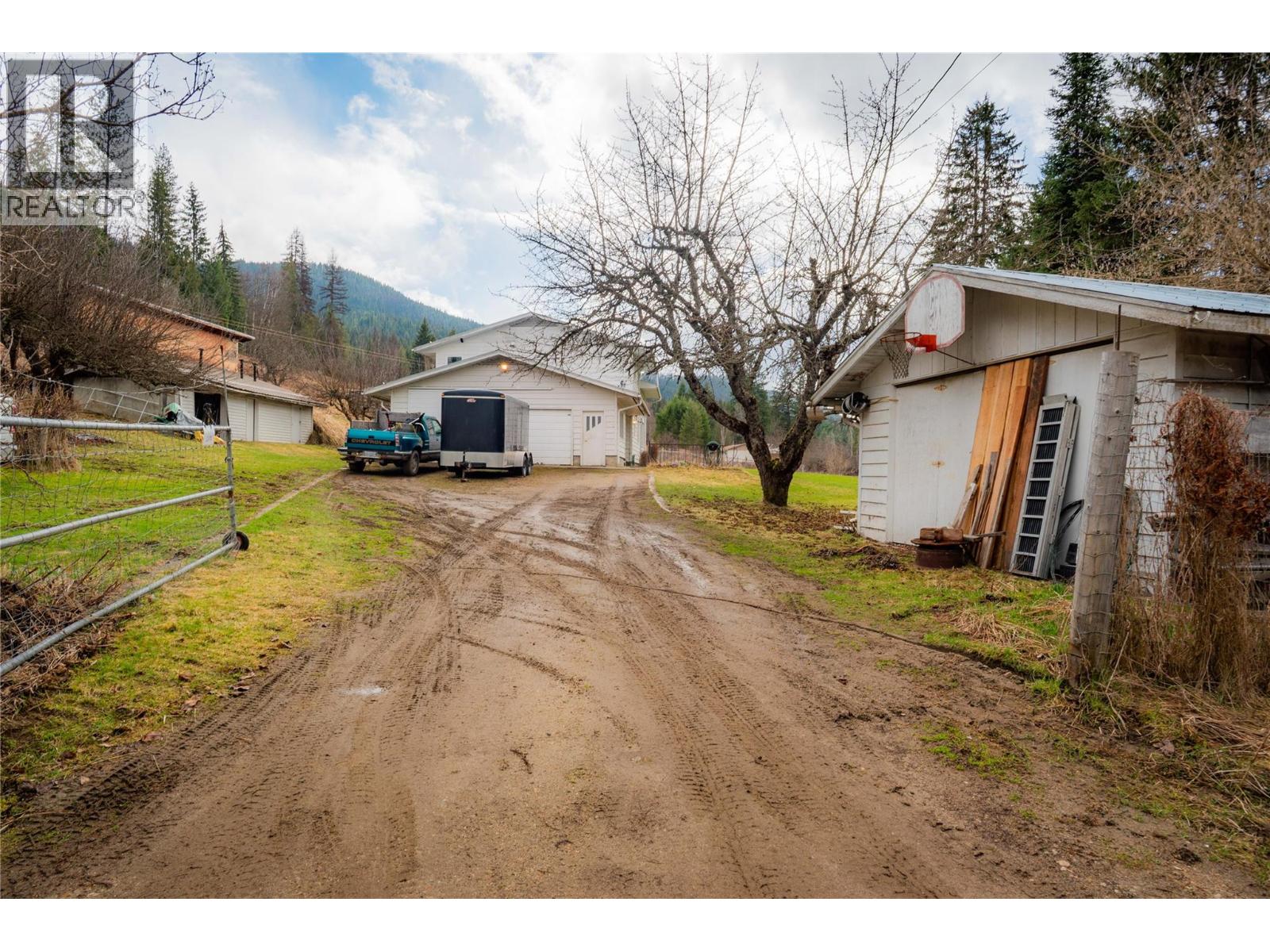 6943 KANIGAN ROAD - 61