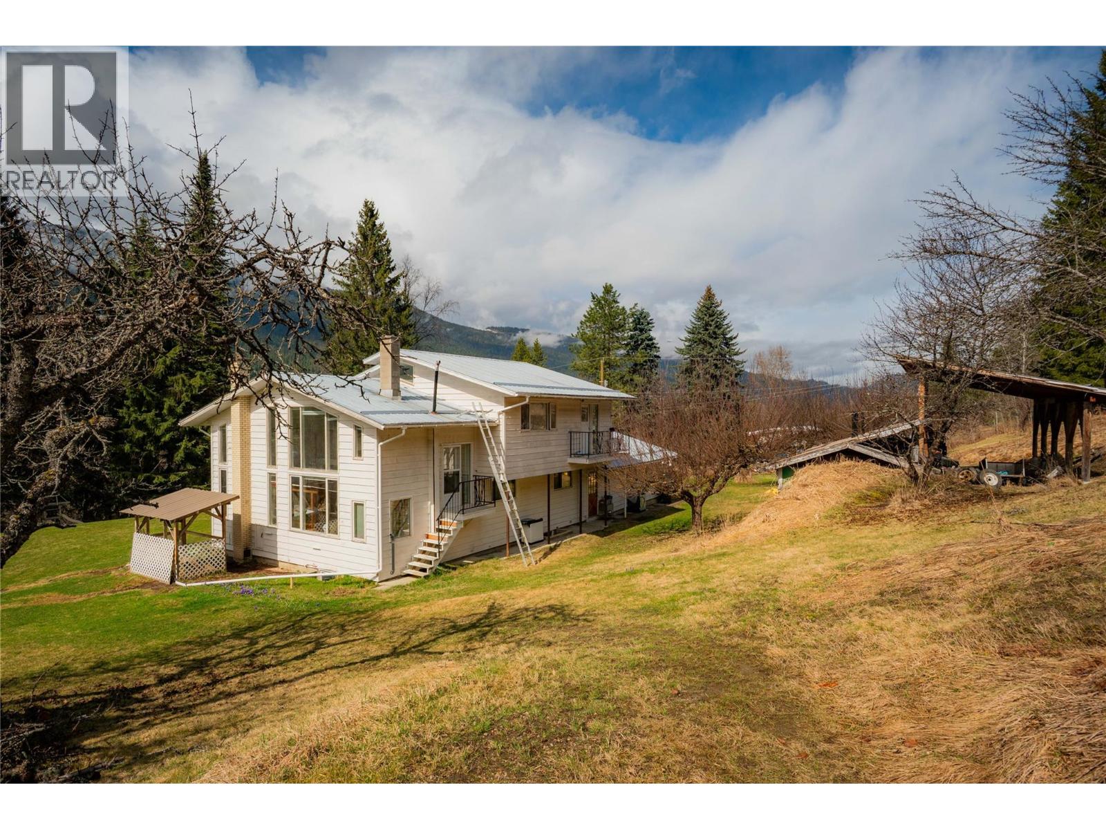 6943 KANIGAN ROAD - 92