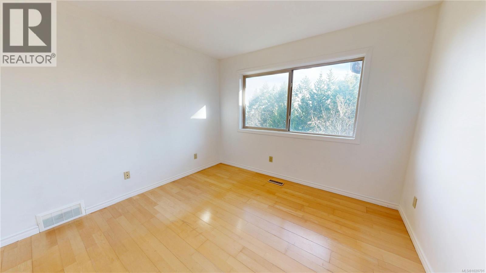 835 CHELWOOD RD - 12