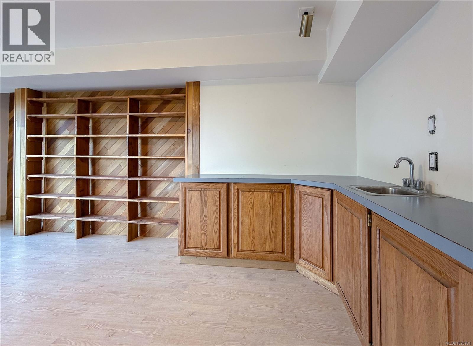 835 CHELWOOD RD - 17