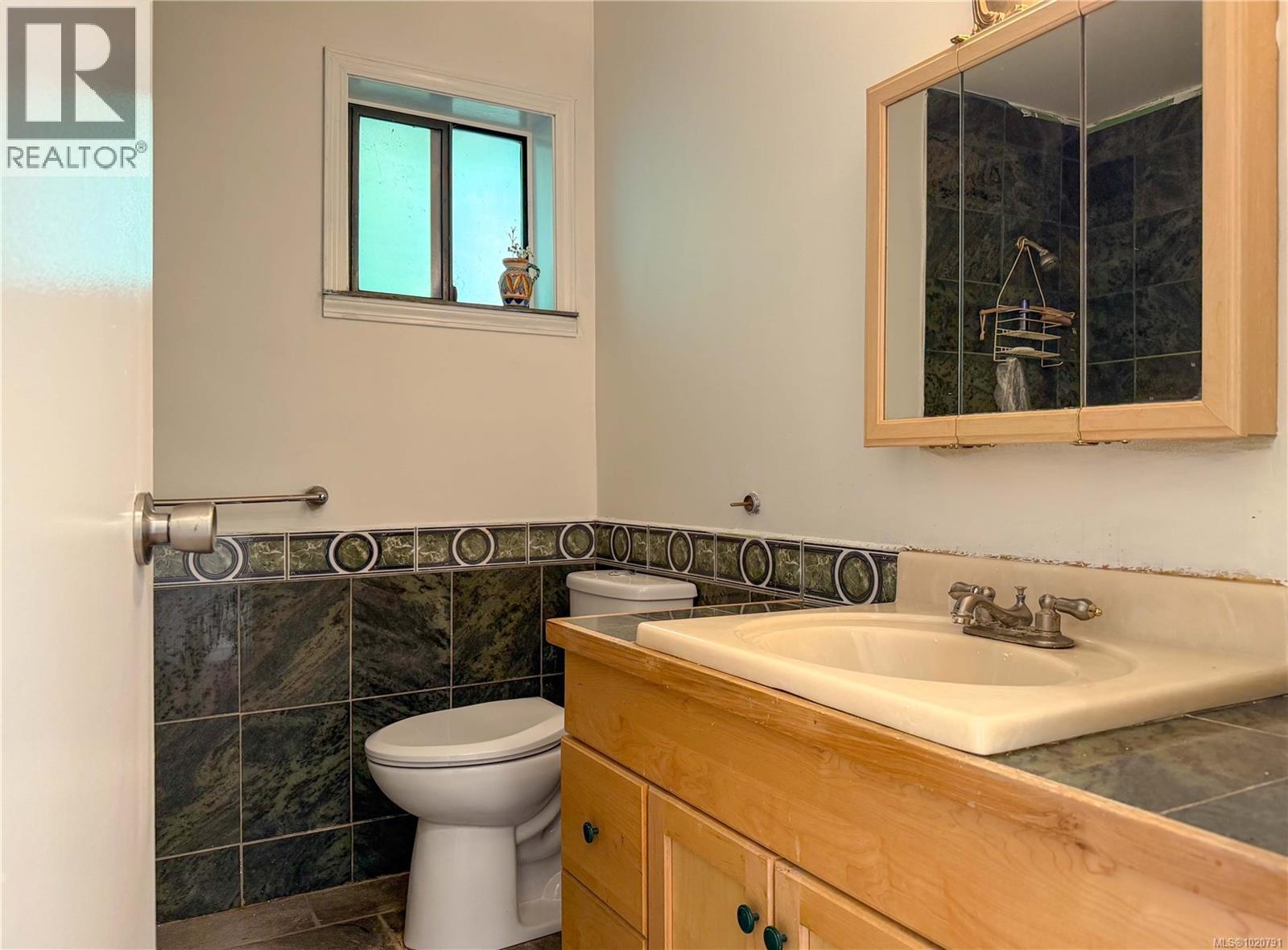 835 CHELWOOD RD - 23