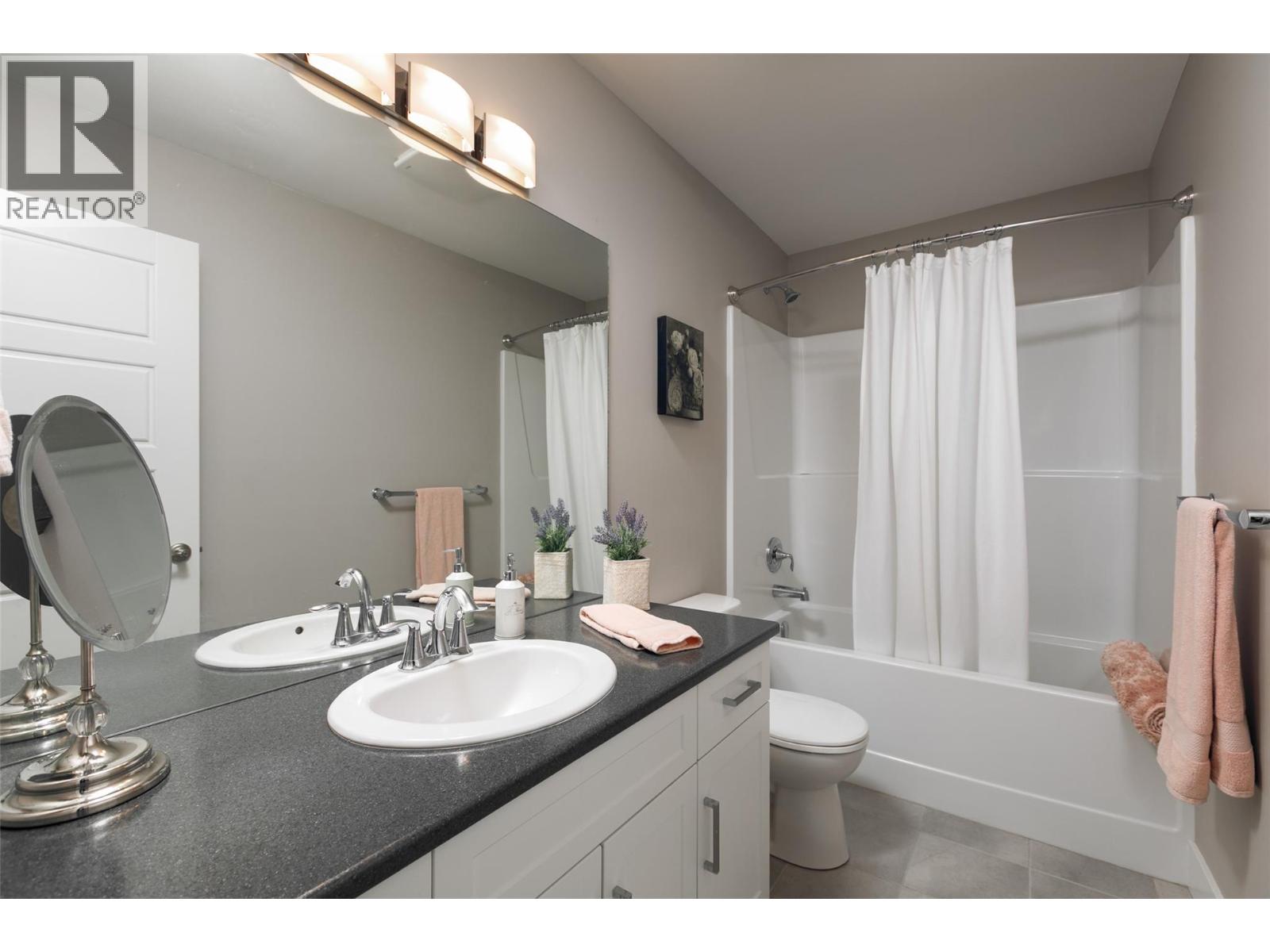 49 3359 Cougar Road, Westbank