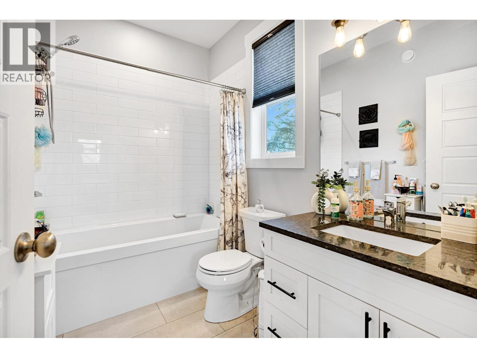 2225 Wilson Avenue, Armstrong