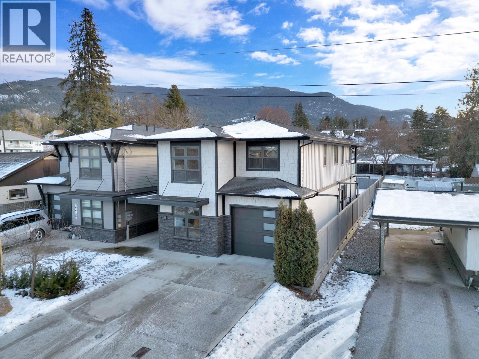 2225 Wilson Avenue, Armstrong