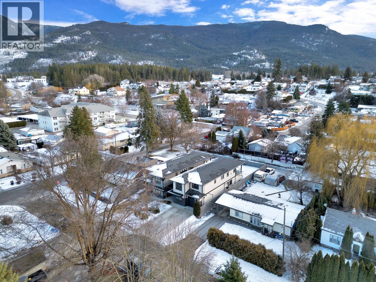 2225 Wilson Avenue, Armstrong