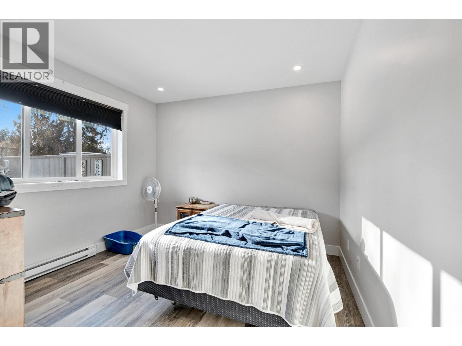 2225 Wilson Avenue, Armstrong