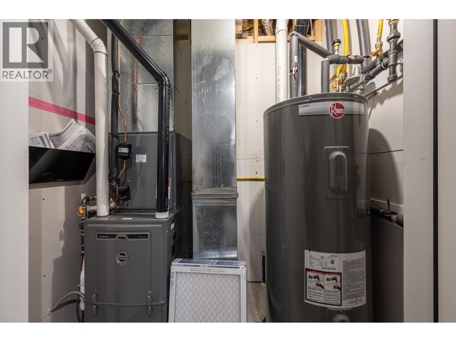 1901 QU'APPELLE Boulevard Unit# 111, Kamloops