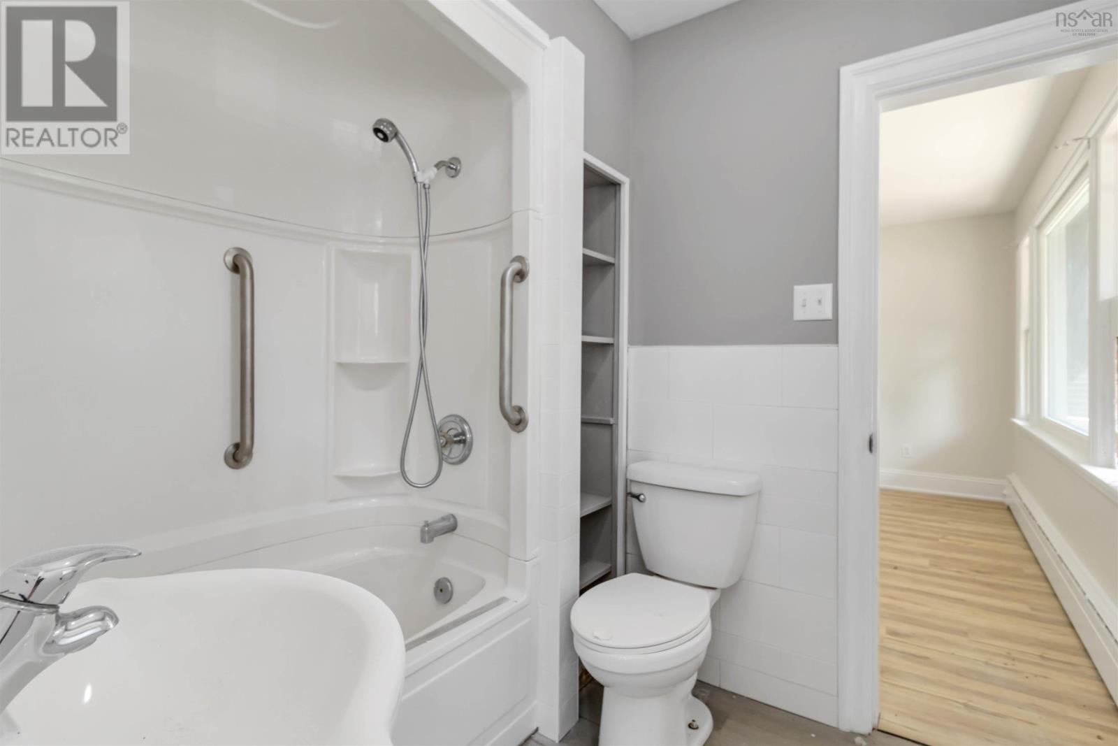 Property 20 of 48 of 2795 Joseph Howe Drive