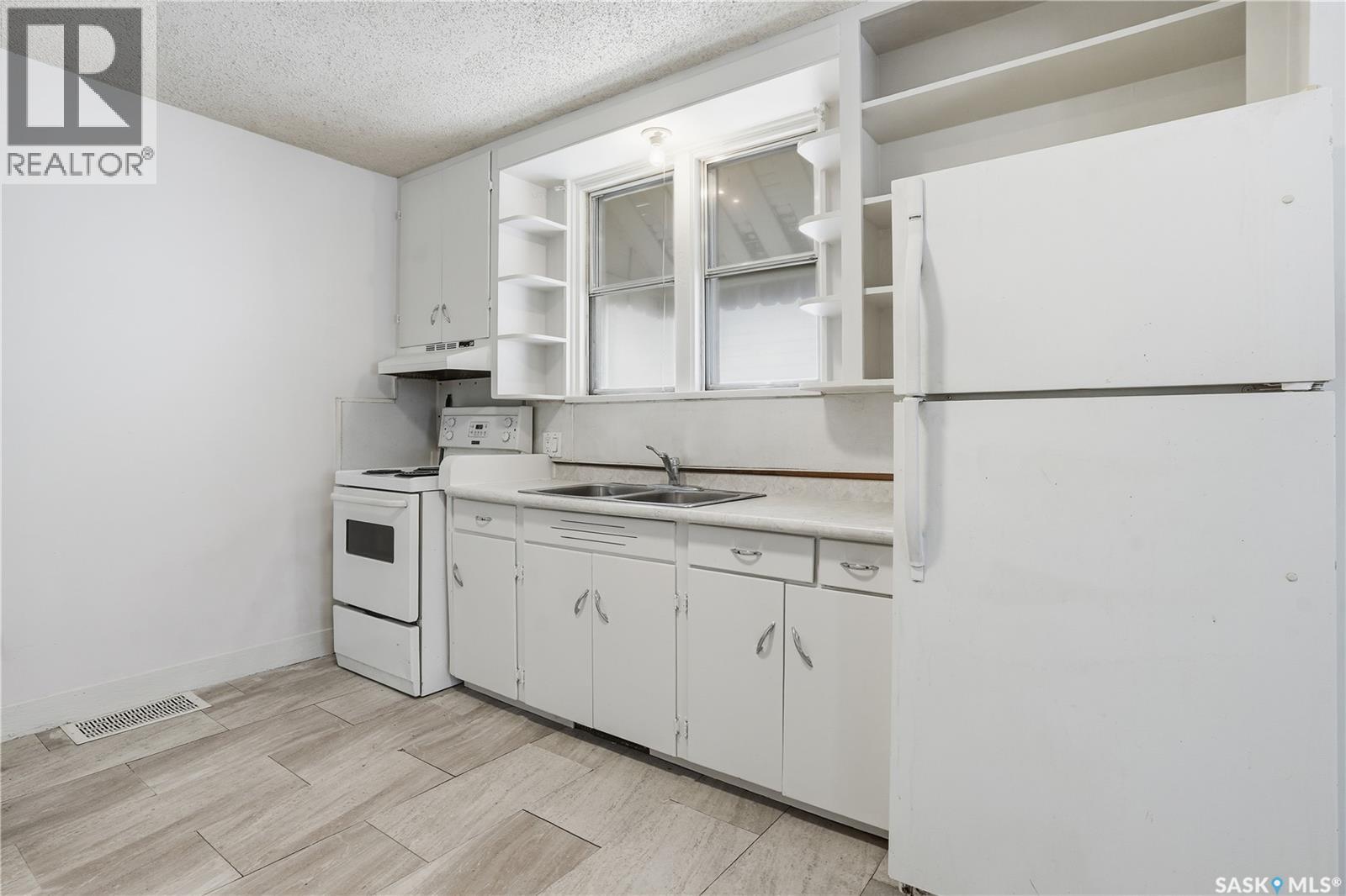 843 ARGYLE STREET - 12