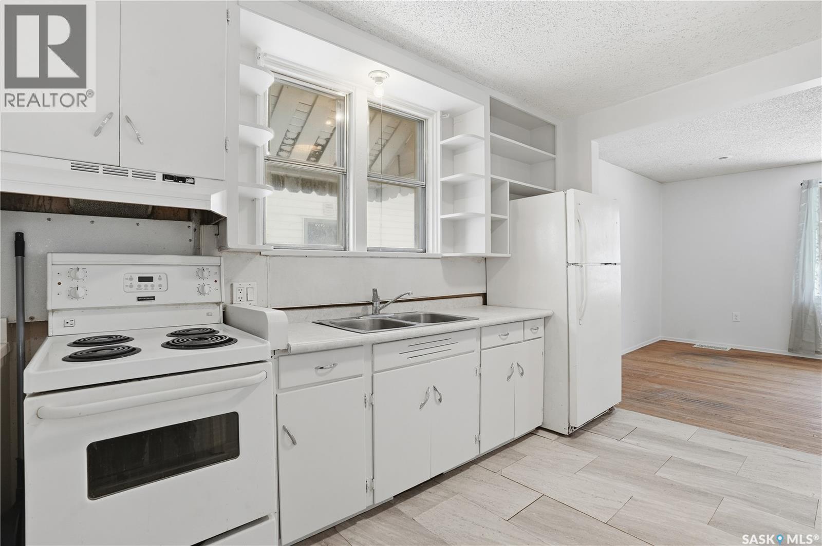 843 ARGYLE STREET - 13