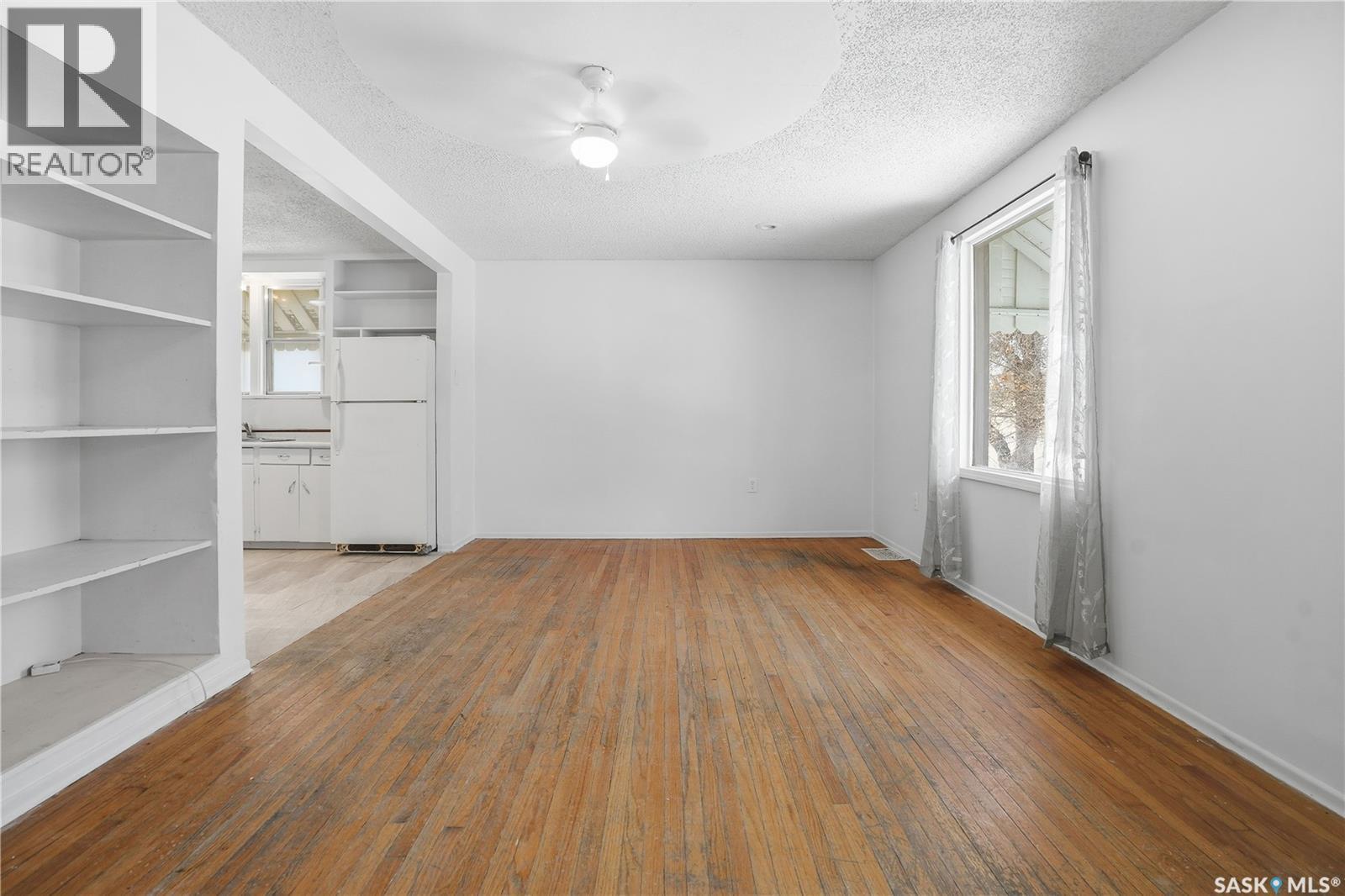 843 ARGYLE STREET - 4