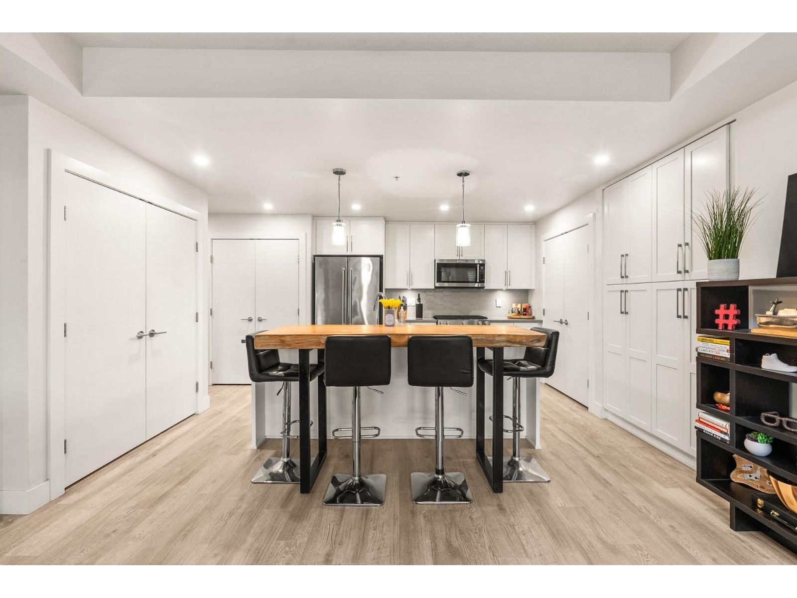 301 2555 WARE STREET, Abbotsford