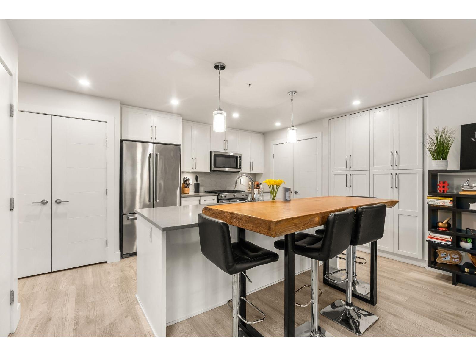 301 2555 WARE STREET, Abbotsford